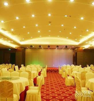 Wu Liang Ye Grand Hotel Chengdu Esterno foto
