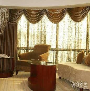 Wu Liang Ye Grand Hotel Chengdu Esterno foto